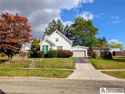 513 Prospect St, Jamestown, NY 14701