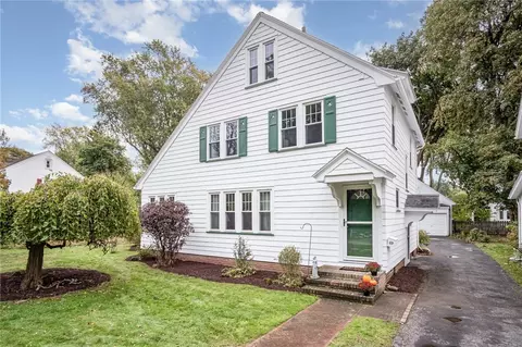 69 Couchman Ave, Irondequoit, NY 14617