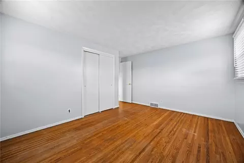 Bedroom - 1145 Whitlock Rd, Irondequoit, NY 14609 photo 5 of 7