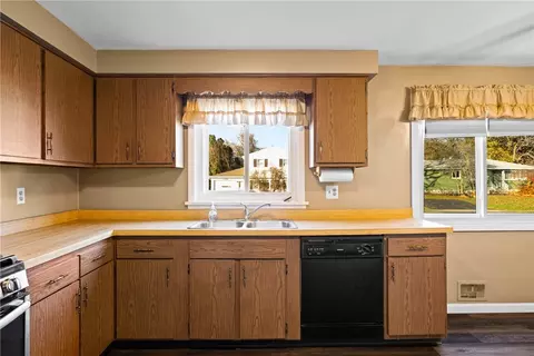 Kitchen - 1145 Whitlock Rd, Irondequoit, NY 14609 photo 4 of 4