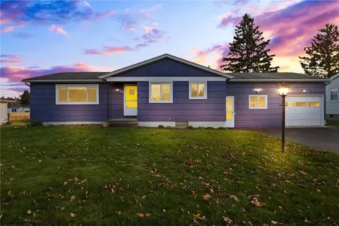 1145 Whitlock Rd, Irondequoit, NY 14609