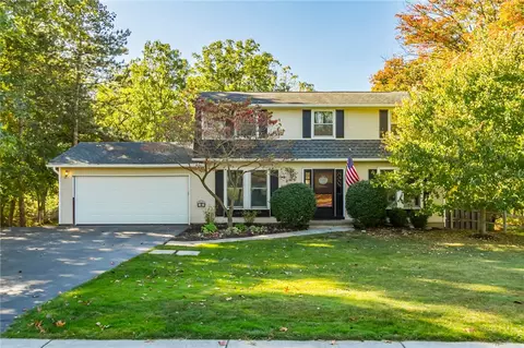 42 Latchmere Dr, Victor, NY 14564