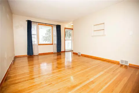 425 Norran Dr, Irondequoit, NY 14609 photo 5