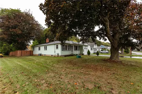 425 Norran Dr, Irondequoit, NY 14609 photo 3