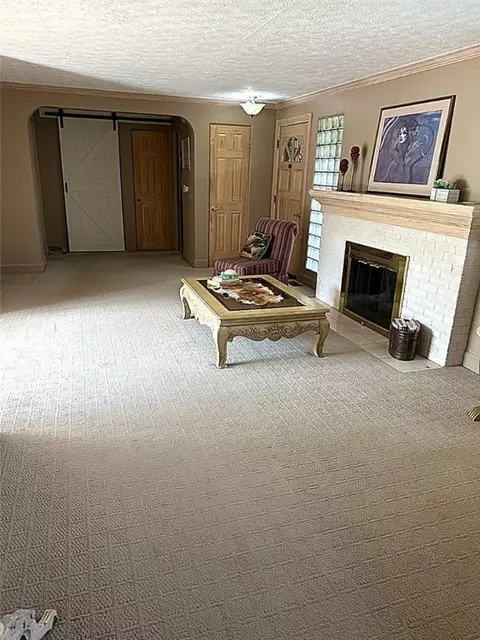 Living - 675 Maple Dr, Webster, NY 14580 photo 2 of 3