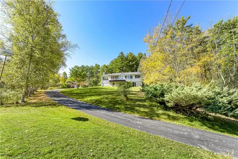 6088 Middlebrook Rd, South Bristol, NY 14512