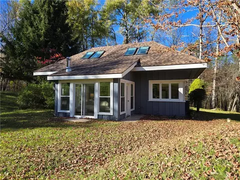 321 St Michaels Pl, Kortright, NY 13842