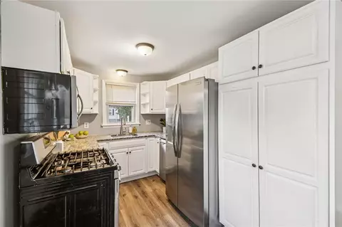 Kitchen - 938 Whitlock Rd, Irondequoit, NY 14609 photo 1 of 2