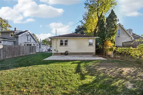 Exterior - 938 Whitlock Rd, Irondequoit, NY 14609 photo 6 of 6
