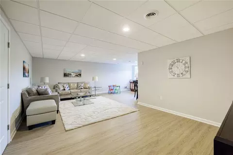 84 Autumn Leaf Trl, Webster, NY 14580 photo 24
