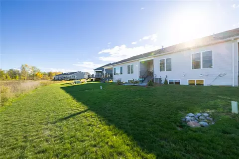 84 Autumn Leaf Trl, Webster, NY 14580 photo 33