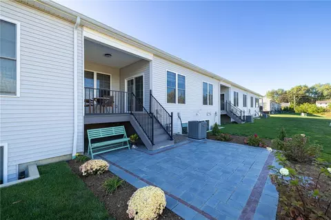84 Autumn Leaf Trl, Webster, NY 14580 photo 31