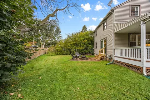 Exterior - 203 Thurlow Ave, Irondequoit, NY 14609 photo 8 of 9