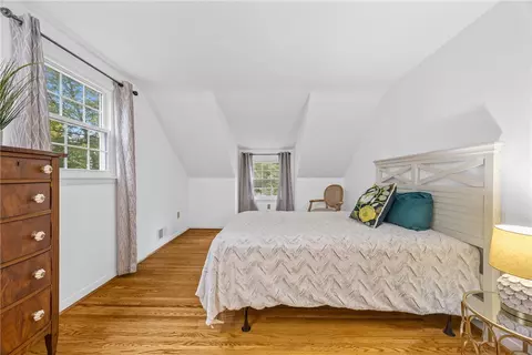 Bedroom - 203 Thurlow Ave, Irondequoit, NY 14609 photo 2 of 6
