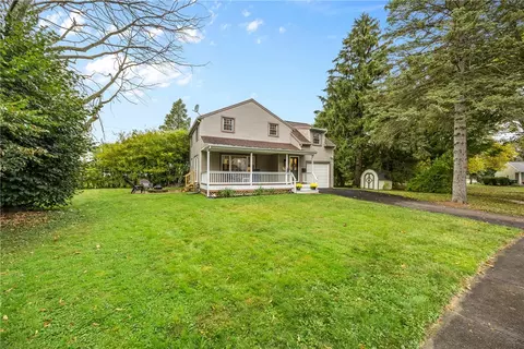 Exterior - 203 Thurlow Ave, Irondequoit, NY 14609 photo 3 of 9