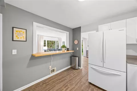 Kitchen - 203 Thurlow Ave, Irondequoit, NY 14609 photo 4 of 6