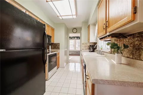 Kitchen - 55 Harbor Hill Dr, Irondequoit, NY 14617 photo 2 of 3