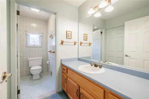 Bath - 55 Harbor Hill Dr, Irondequoit, NY 14617 photo 4 of 4