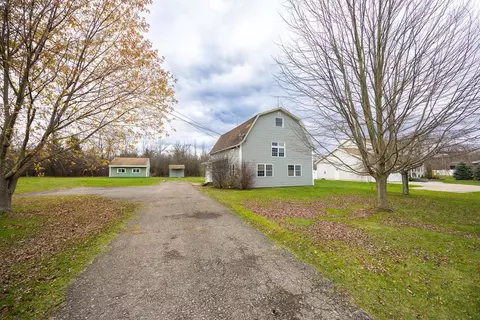 6873 Delamater Rd, Evans, NY 14047