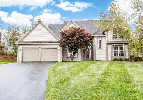 32 Thrush Fld, Pittsford, NY 14534