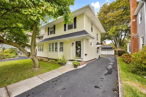 140 Long Acre Rd, Rochester, NY 14621