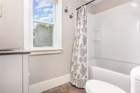 Bath - 115 Spencer Rd, Irondequoit, NY 14609 photo 2 of 2