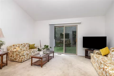 Living - 178 Cranbrook Ter, Webster, NY 14580 photo 2 of 2