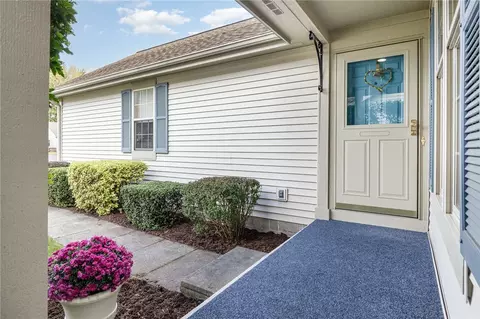 Exterior - 178 Cranbrook Ter, Webster, NY 14580 photo 4 of 7