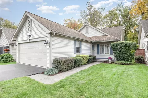 178 Cranbrook Ter, Webster, NY 14580