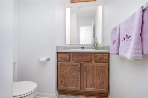 Bath - 178 Cranbrook Ter, Webster, NY 14580 photo 2 of 2