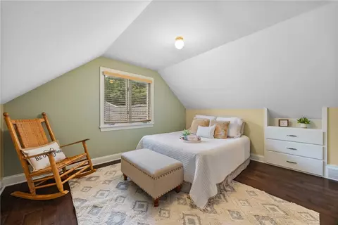 Bedroom - 4 Sunset Dr, Lyons, NY 14489 photo 4 of 8