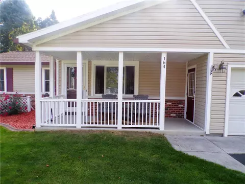 164 Sherwood Dr, Parma, NY 14468