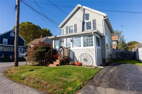 50 Oberlin St, Irondequoit, NY 14622