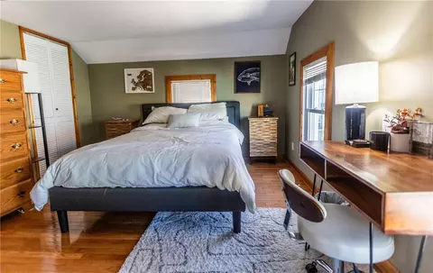 Bedroom - 50 Oberlin St, Irondequoit, NY 14622 photo 6 of 8