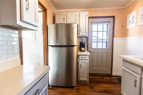 Entry Way - 50 Oberlin St, Irondequoit, NY 14622 photo 2 of 3