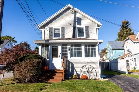 Exterior - 50 Oberlin St, Irondequoit, NY 14622 photo 2 of 11