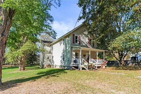 8 Railroad Ave, Rushville, NY 14544