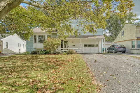 794 S Grosvenor Rd, Rochester, NY 14618