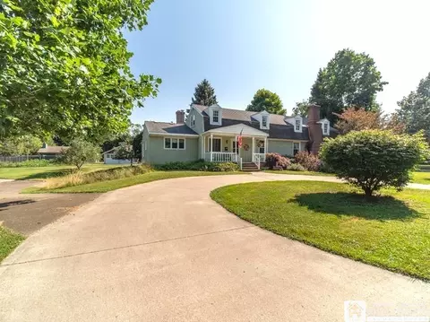 297 Central Ave, Pomfret, NY 14063