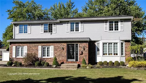 140 Teakwood Ter, Amherst, NY 14221