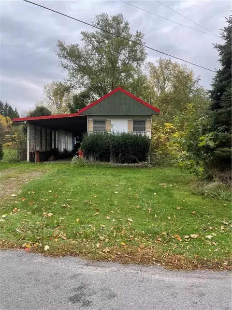13118 Hanlon Rd, Carlton, NY 14411