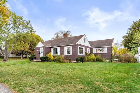 861 Fernwood Park, Rochester, NY 14609