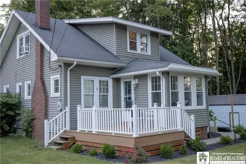 1 Edith Ave, Ellicott, NY 14701
