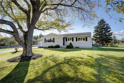 317 Tobin Rd, Henrietta, NY 14467