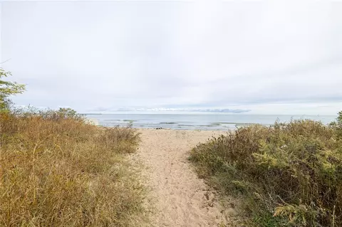 View/Area - 44 Beach Ter, Irondequoit, NY 14617 photo 2 of 2