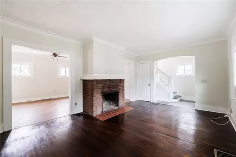 Living - 44 Beach Ter, Irondequoit, NY 14617 photo 2 of 4