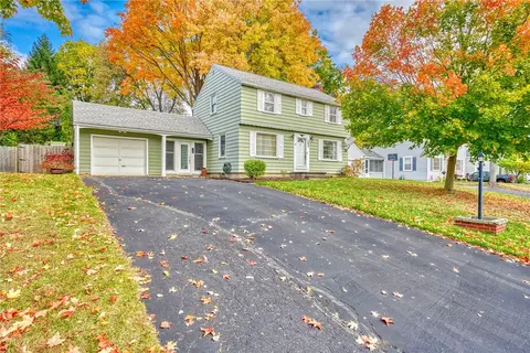 284 Belmeade Rd, Irondequoit, NY 14617