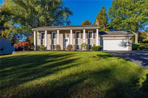 69 Alta Vista Dr, Rochester, NY 14625