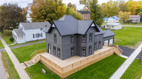 6859 Main St, Red Creek, NY 13143