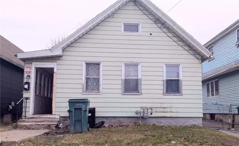 71 Lorenzo St, Rochester, NY 14611